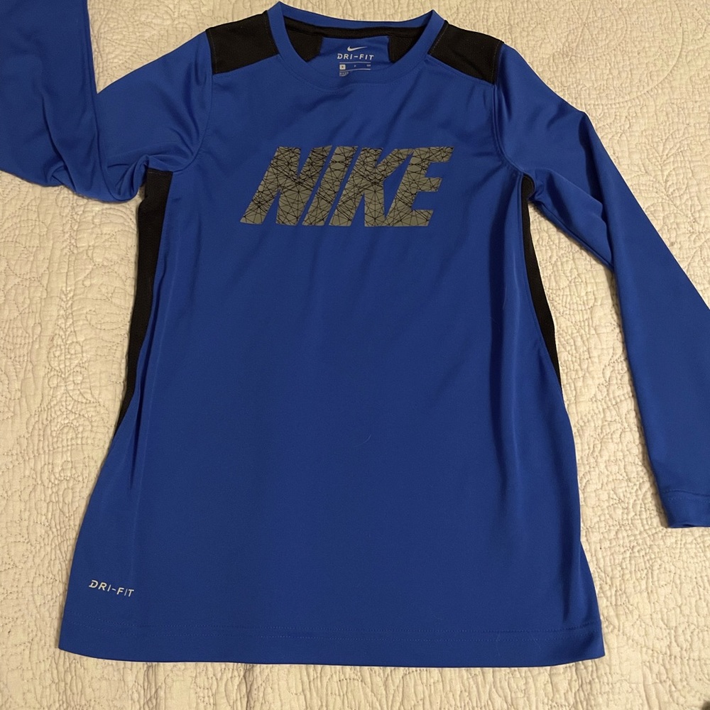 Nike Dri-Fit blue long sleeve shirt size small boys